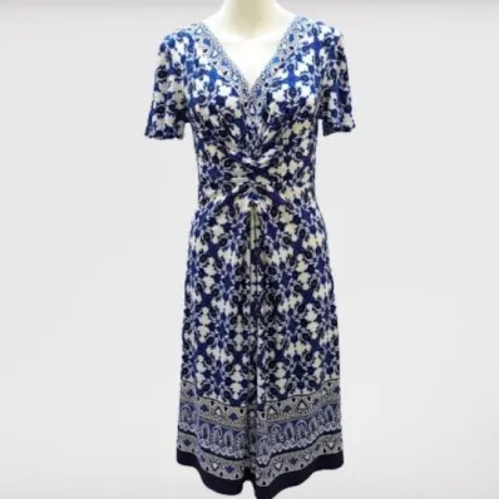 Pretty summer dress by North Style